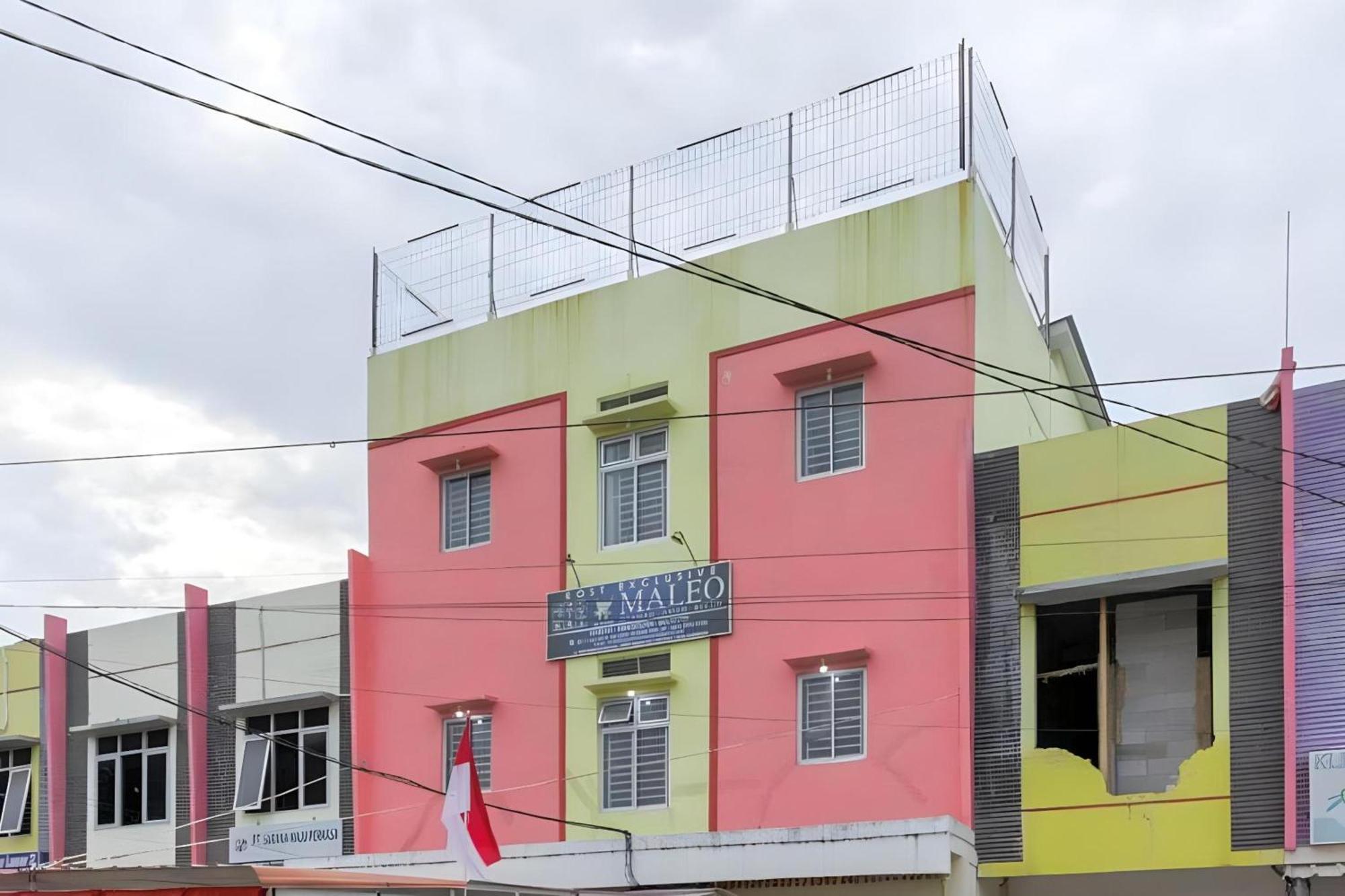 Hotel O Angkatan 45 Near Istana Gubernur Formerly Maleo Hotel Palembang Exterior foto